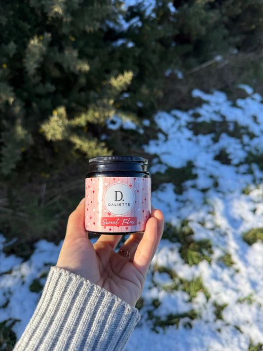 Sweet Tales | Beeswax Candle Scented with Essential Oils